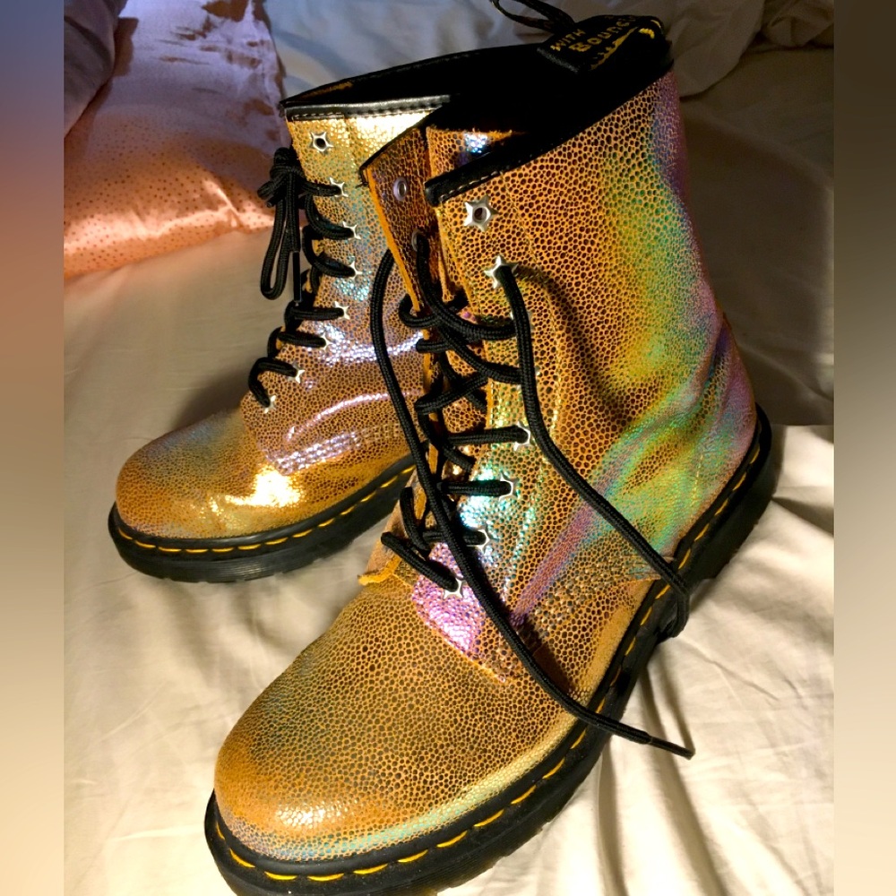 Dr. Martens 1460 Ray Sand Rainbow Ray (US Women’s 10)